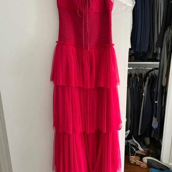 Monique Lhuillier Gown - size 0 - Picture 6 of 7